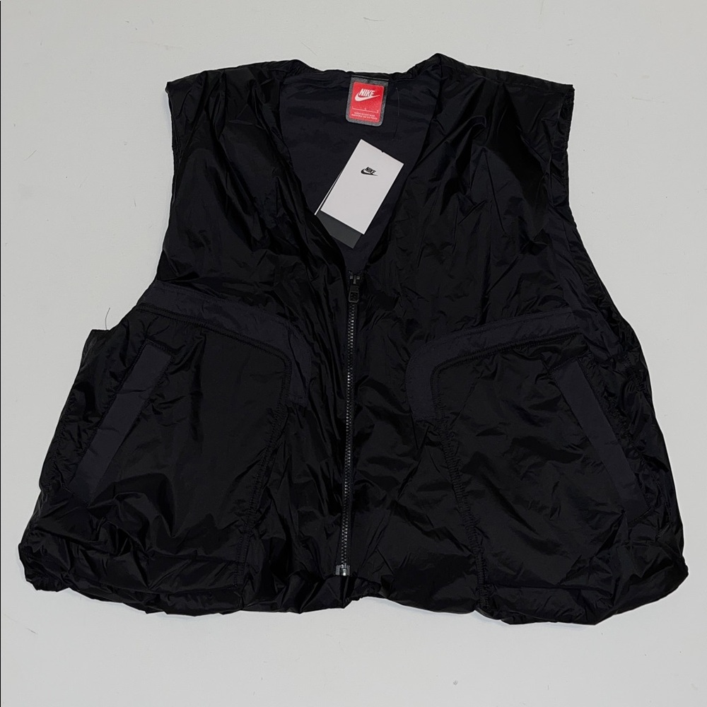 Nike Tech Vest Men's L Woven Black Short  full zip 3 pockets Lightweight $180